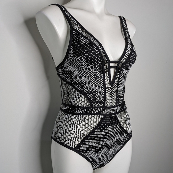 Becca black white mesh semi sheer low cut one piece swimsuit M - Picture 5 of 13